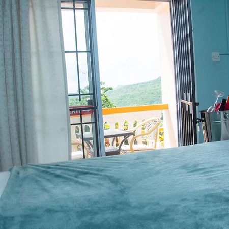 Mountain View Apartments Gros Islet Exteriör bild